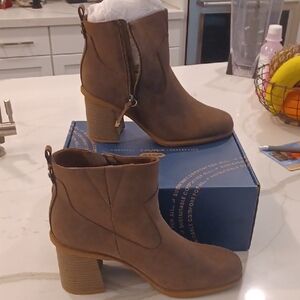 DR. SCHOLL'S RODEO CHESTNUT WOMEN'S SZ 11 ANKLE BOOTS NWB